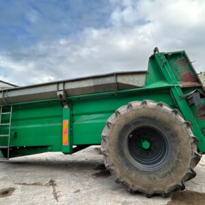 Samson SP9 rear discharge spreader