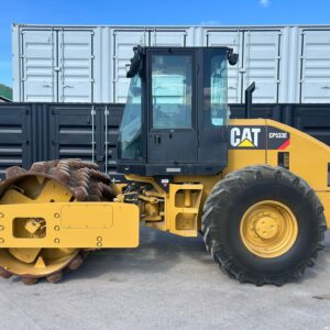 CAT CP533E Padfoot Vibrating Roller