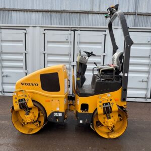 Volvo DD25B Double Drum Vibrating Roller